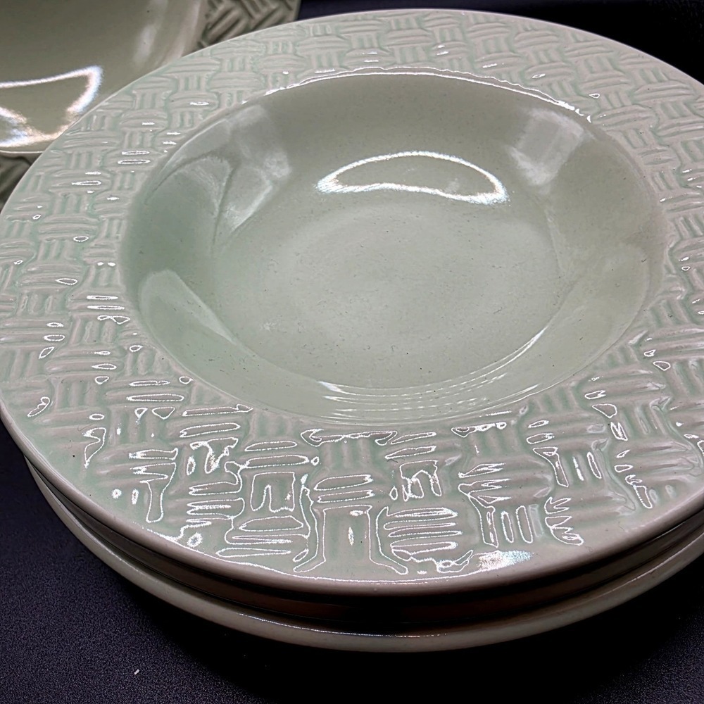 Royal Norfolk Lime Green Basket Weave wide rimmed Soup Salad Bowls 8" Set of 4 - Picture 2 of 3